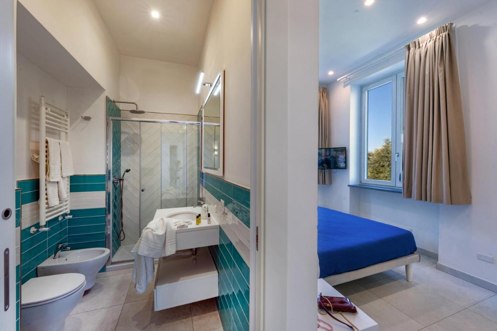 Coral White Guest house *