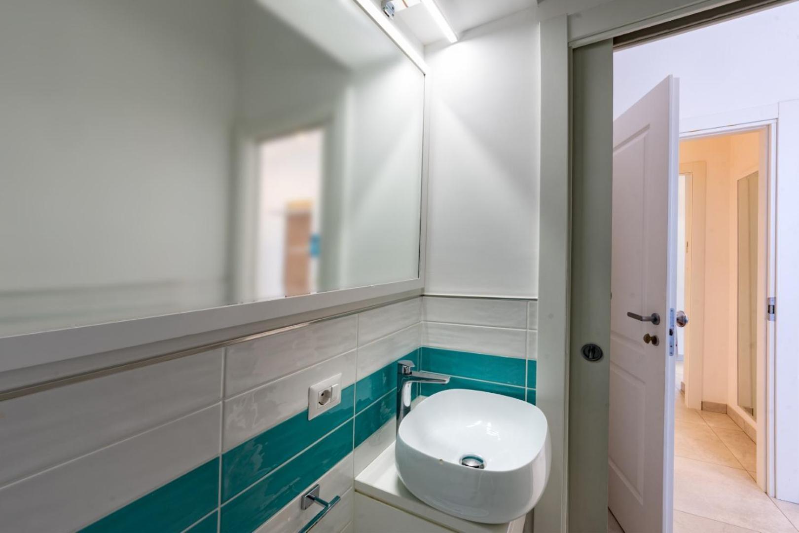 Coral White Guest house *